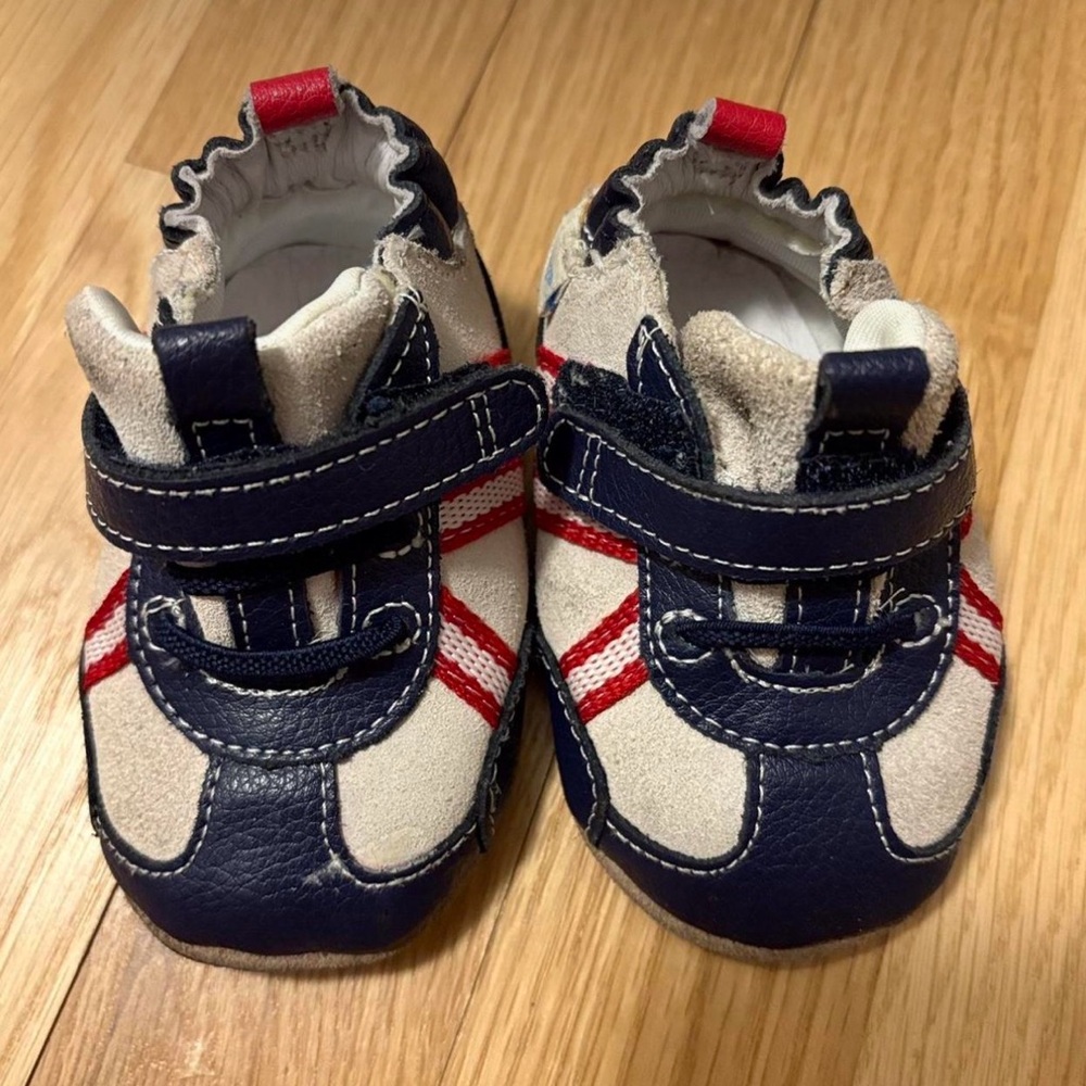 Robeez Leather Baby Shoes (3-6mo)